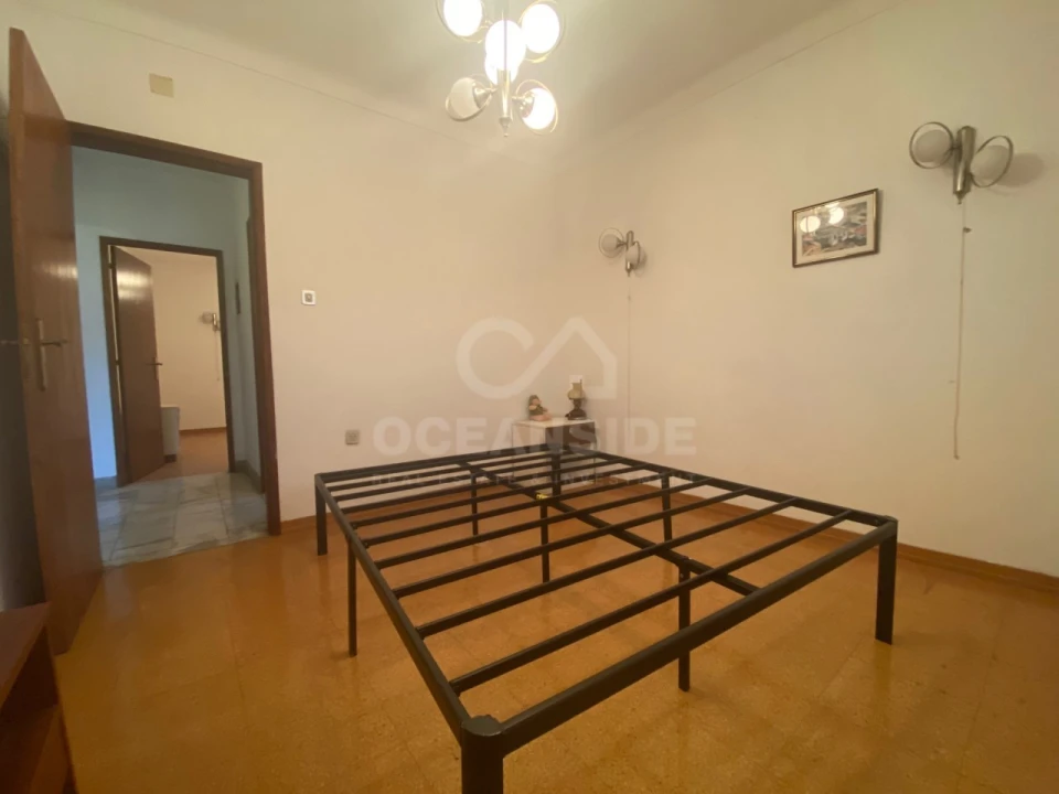 Moradia T4 para Venda em São Miguel de Acha Foto 5