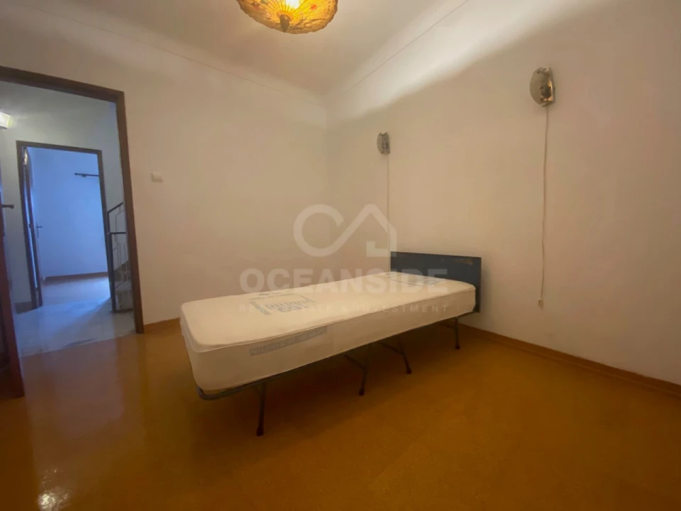 Moradia T4 para Venda em São Miguel de Acha Foto 10