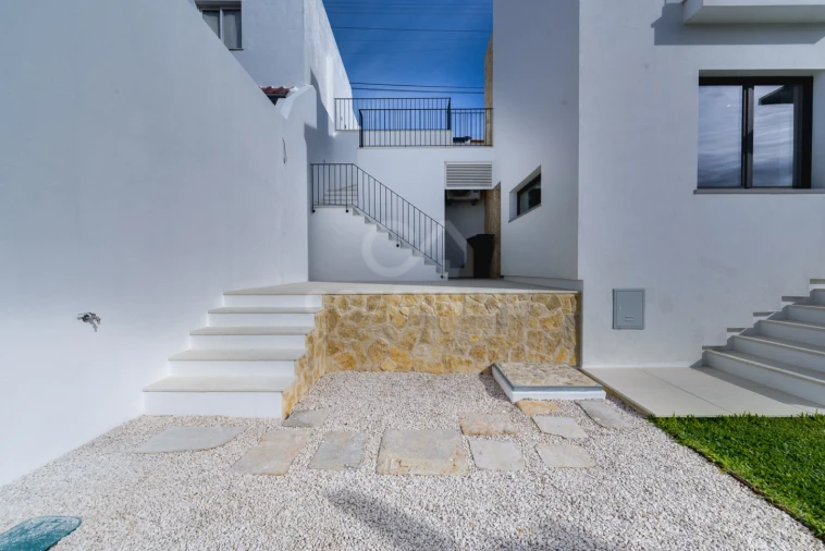 Moradia T2 para Venda em São Domingos de Rana Foto 57