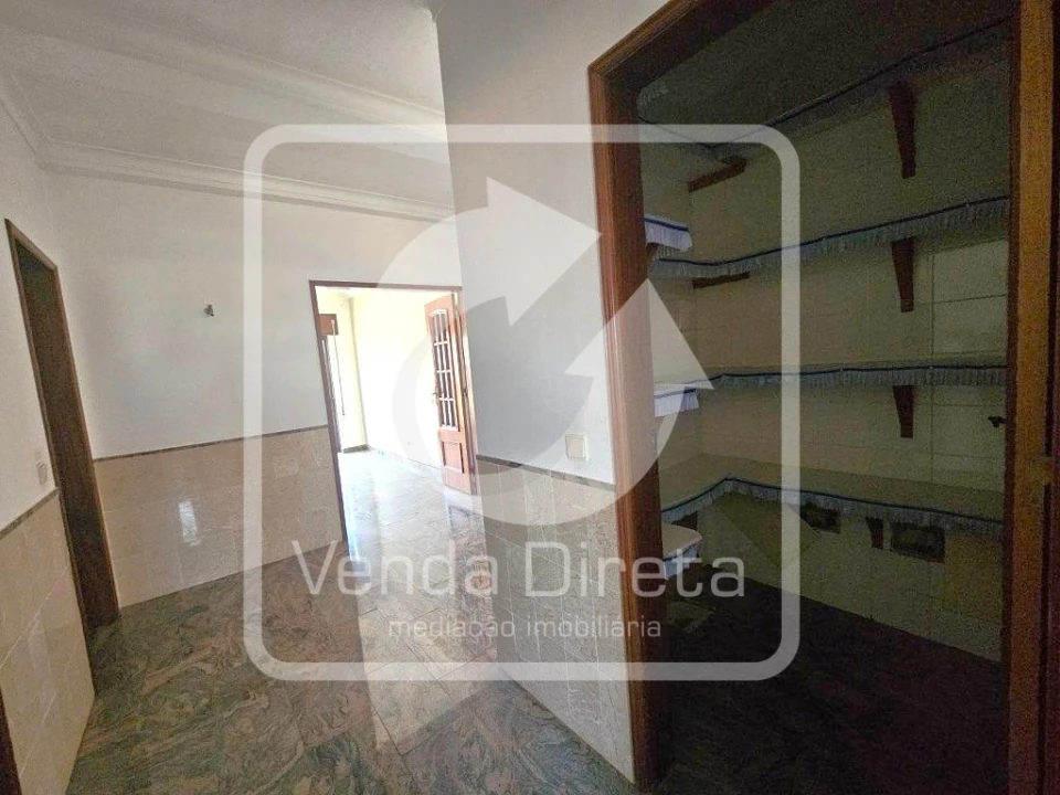 Apartamento T4 para Venda em Gaio-Rosário e Sarilhos Pequenos Foto 16