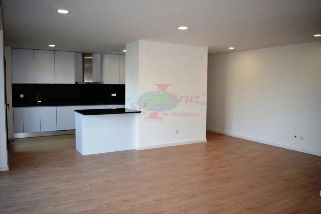 Apartamento T3 para Venda em Condeixa-A-Velha e Condeixa-A-Nova Foto 2