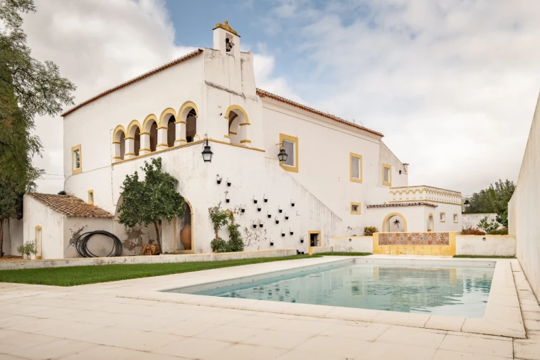 Moradia T5 para Venda em Caia, São Pedro e Alcáçova