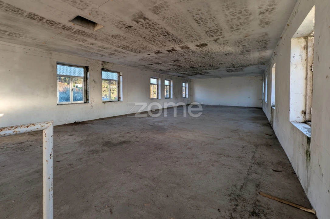 Quinta T6 para Venda em Escariz Foto 33