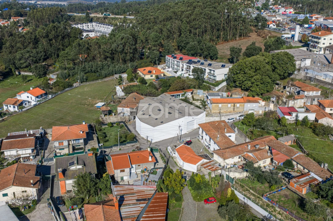Terreno Comércio / Armazém para Venda em Mozelos Foto 30