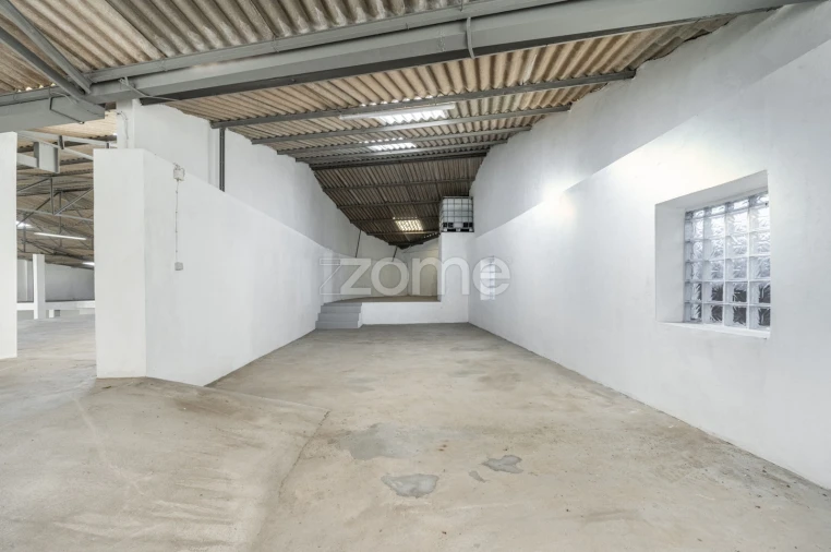 Terreno Comércio / Armazém para Venda em Mozelos Foto 8