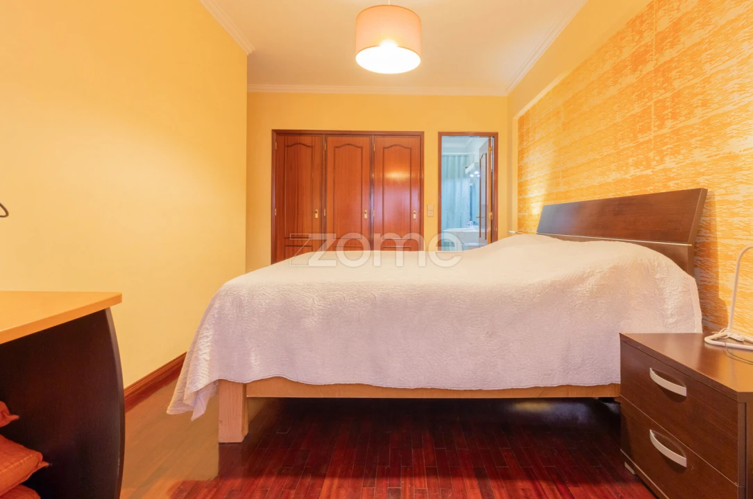 Apartamento T3 para Venda em São Domingos de Rana Foto 7