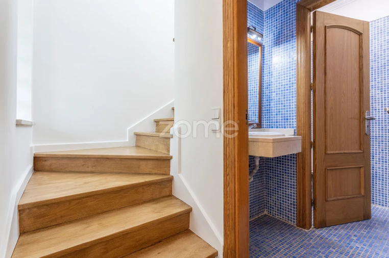 Moradia T3 para Venda em São Domingos de Rana Foto 13