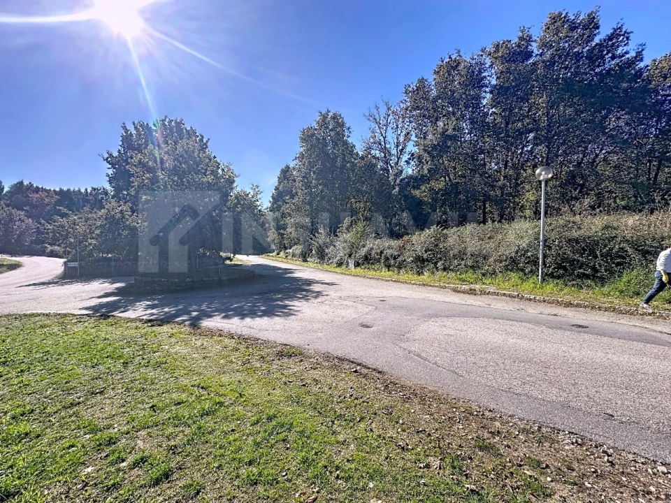 Terreno para Venda em Venade e Azevedo Foto 9