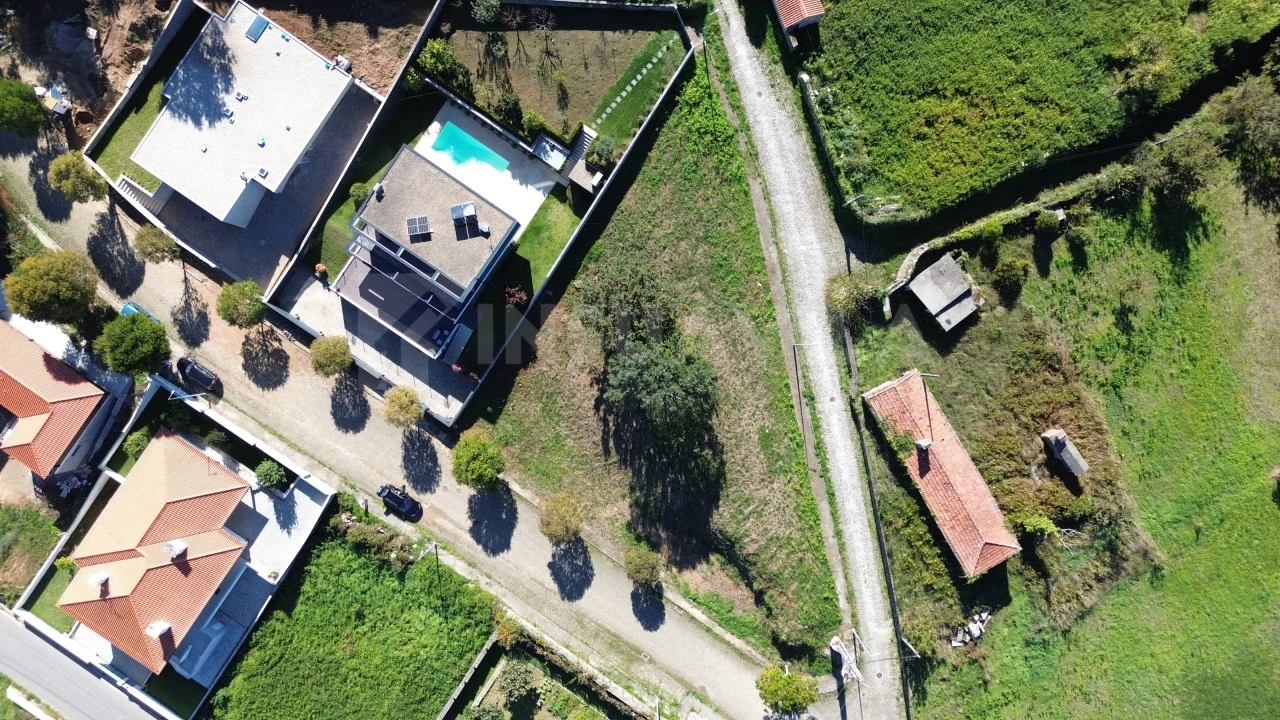 Terreno para Venda em Venade e Azevedo Foto 3