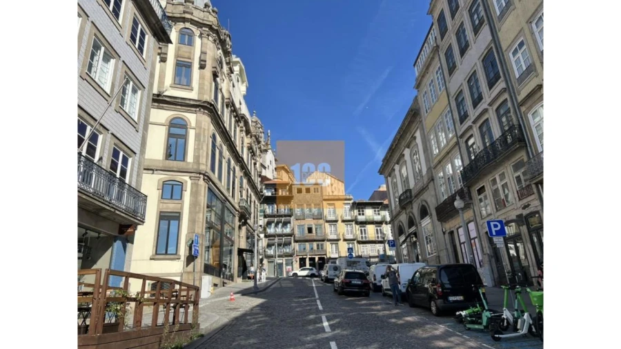 Prédio para Venda em Cedofeita, Santo Ildefonso, Sé, Miragaia, São Nicolau e Vitória Foto 20