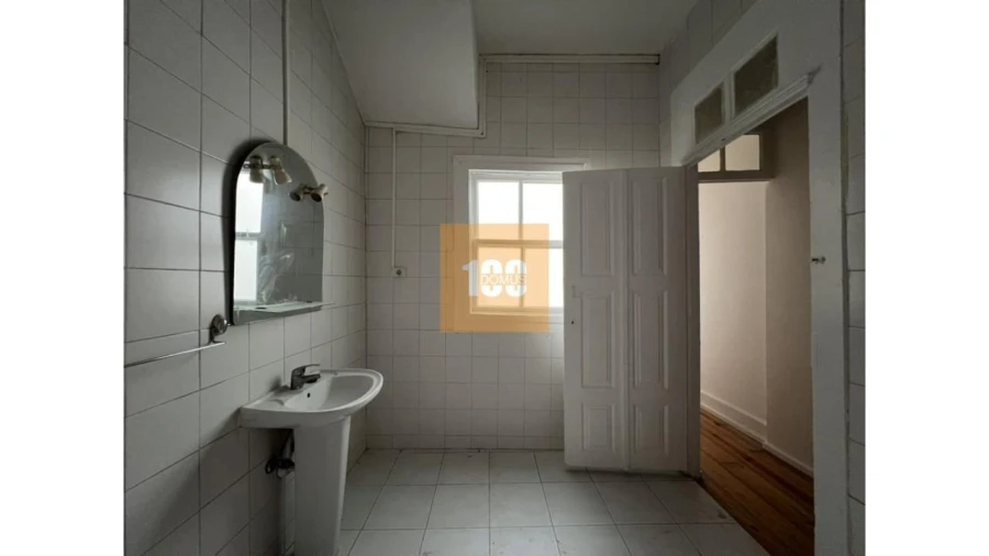 Prédio para Venda em Cedofeita, Santo Ildefonso, Sé, Miragaia, São Nicolau e Vitória Foto 25