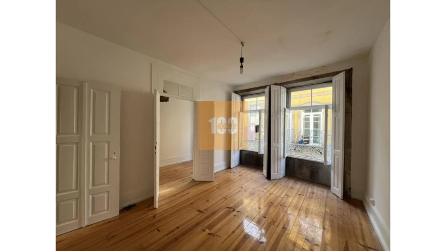 Prédio para Venda em Cedofeita, Santo Ildefonso, Sé, Miragaia, São Nicolau e Vitória Foto 36