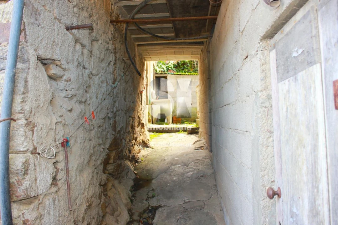 Moradia T2 para Venda em Sanfins do Douro Foto 16