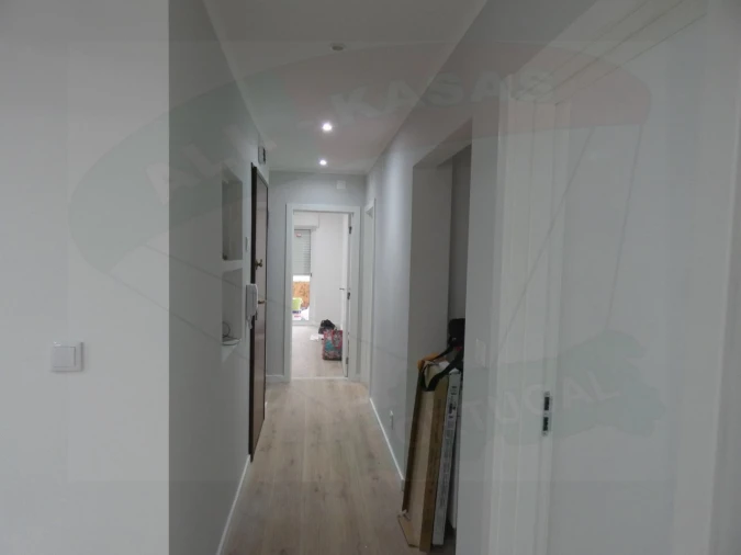 Apartamento T3 para Venda em Águas Livres Foto 5