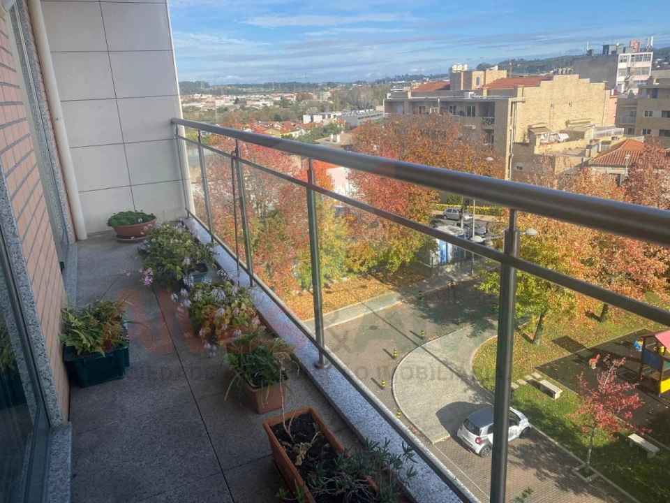 Apartamento T2 para Venda em Ermesinde Foto 2