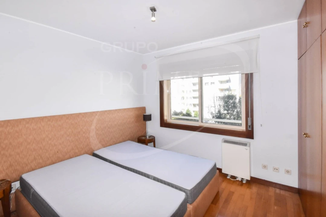 Apartamento T1 para Arrendamento em Aldoar, Foz do Douro e Nevogilde Foto 6