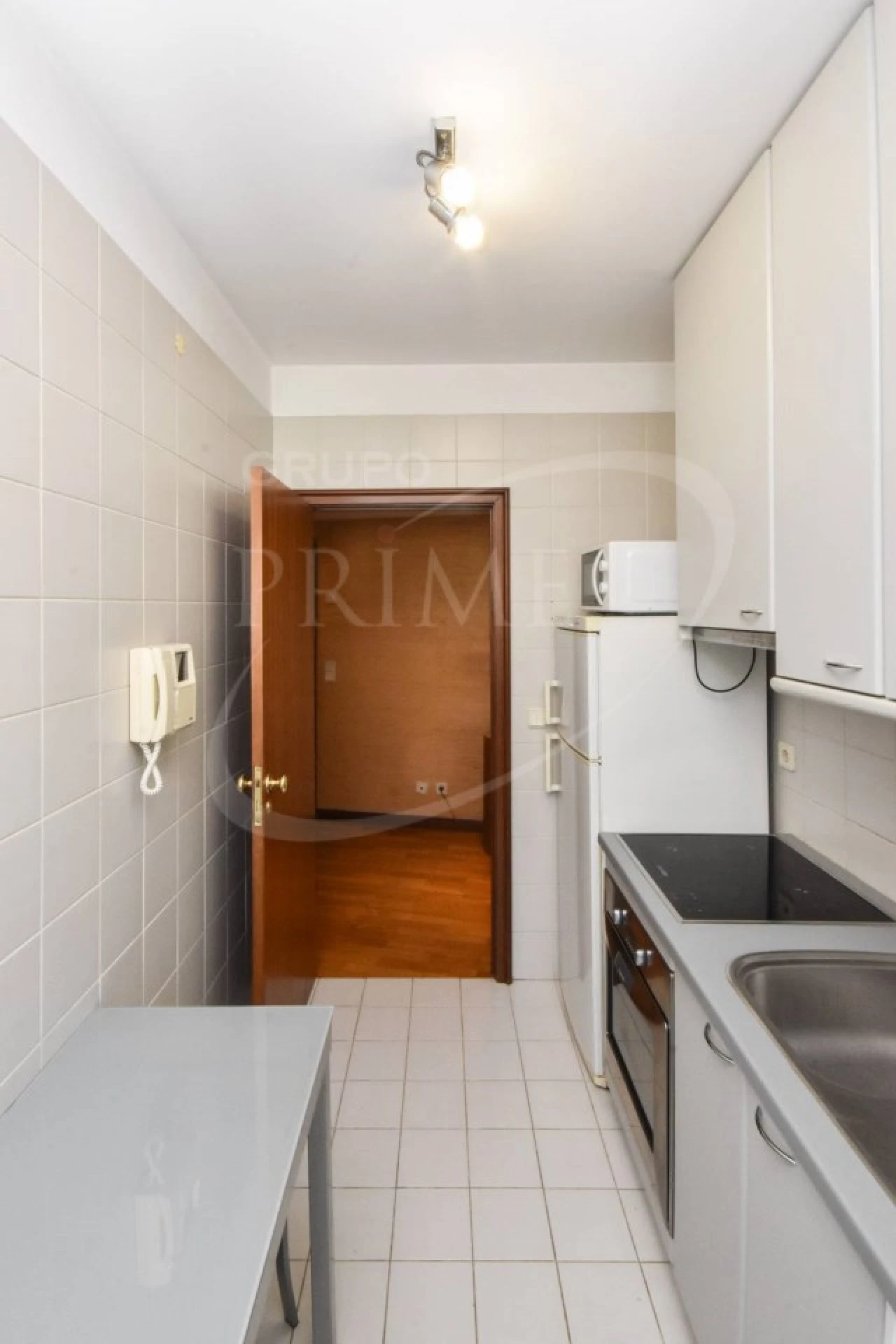 Apartamento T1 para Arrendamento em Aldoar, Foz do Douro e Nevogilde Foto 14