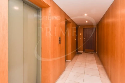 Apartamento T1 para Arrendamento em Aldoar, Foz do Douro e Nevogilde