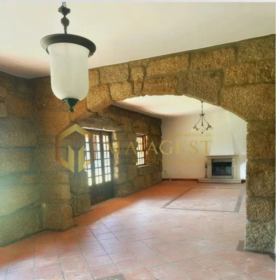 Moradia T7 para Venda em Cabeça Santa Foto 8