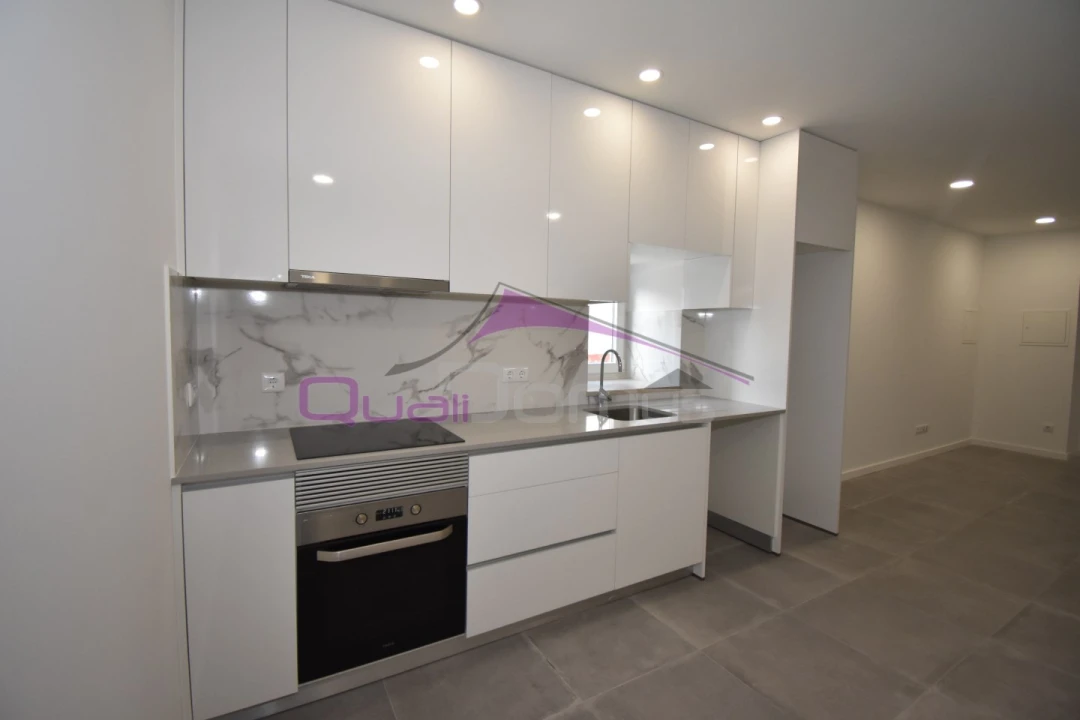 Moradia T2 para Venda em Alcanena e Vila Moreira Foto 1