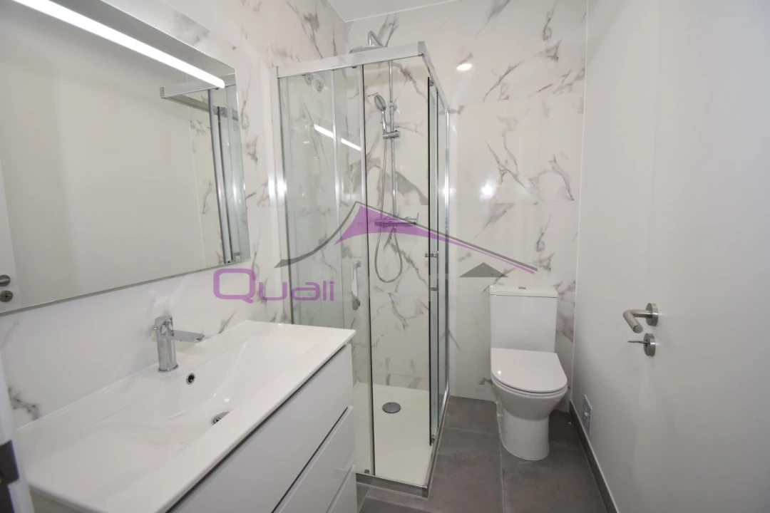 Moradia T2 para Venda em Alcanena e Vila Moreira Foto 8