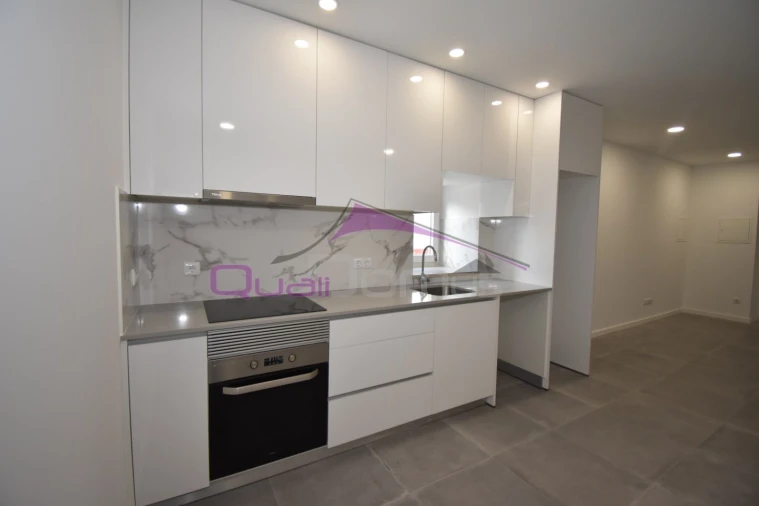 Moradia T2 para Venda em Alcanena e Vila Moreira