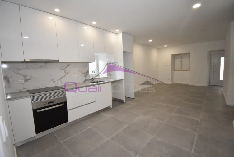 Moradia T2 para Venda em Alcanena e Vila Moreira Foto 2