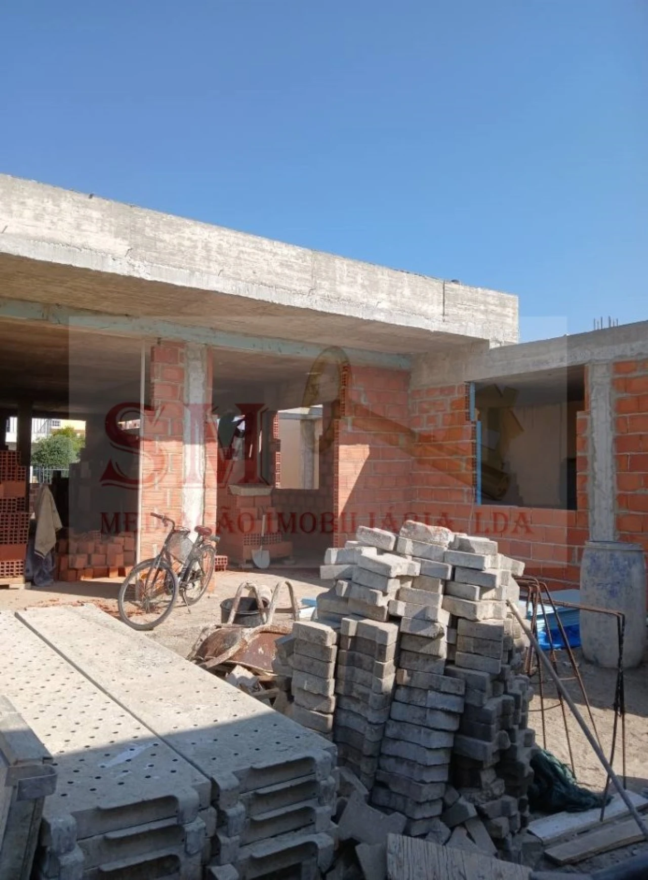Moradia T4 para Venda em Fernao Ferro Foto 33