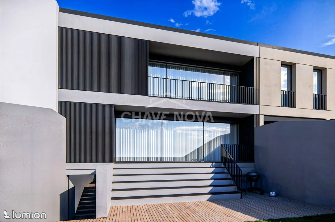 Moradia T3 para Venda em Folgosa Foto 7