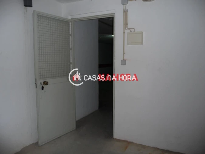 Negócio para Venda em Carcavelos e Parede Foto 6