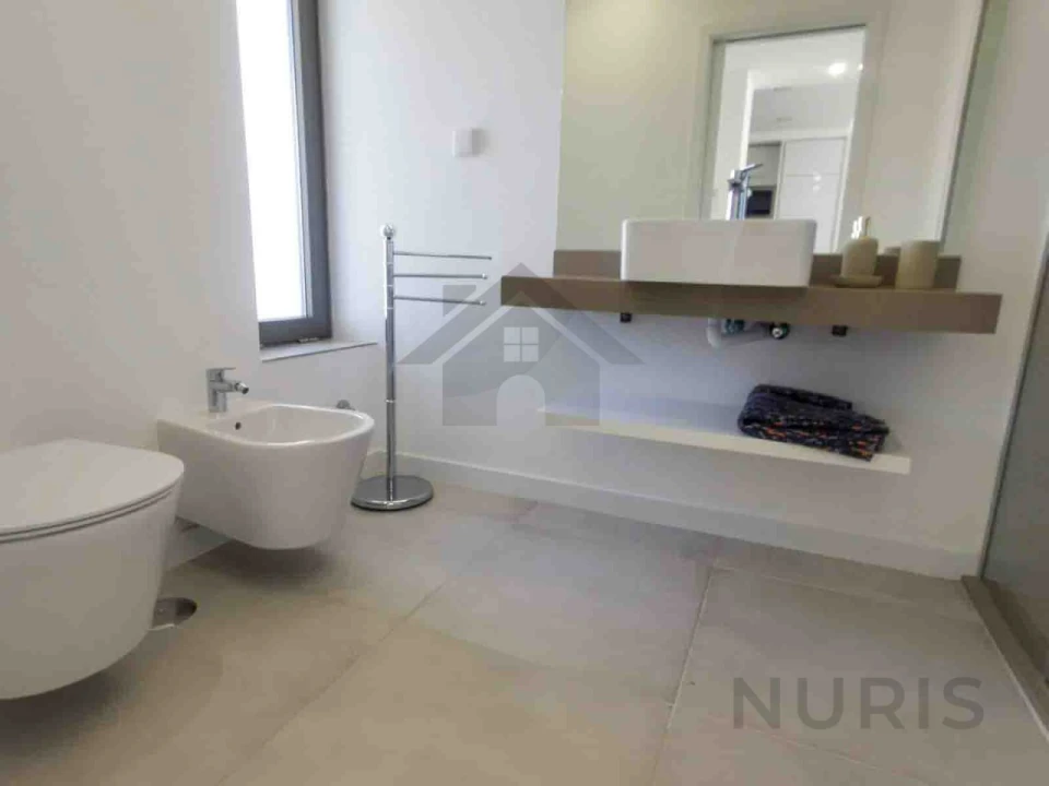 Apartamento T1 para Arrendamento em Portimão Foto 6