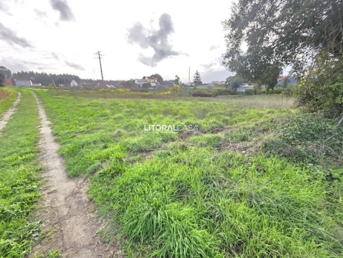 Terreno para Venda em Eixo e Eirol Foto 2