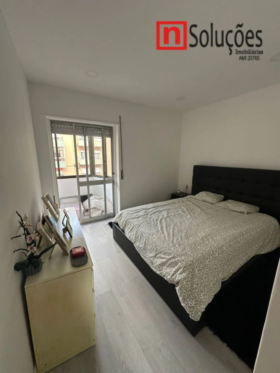 Apartamento T2 para Venda em Póvoa de Santa Iria e Forte da Casa Foto 5