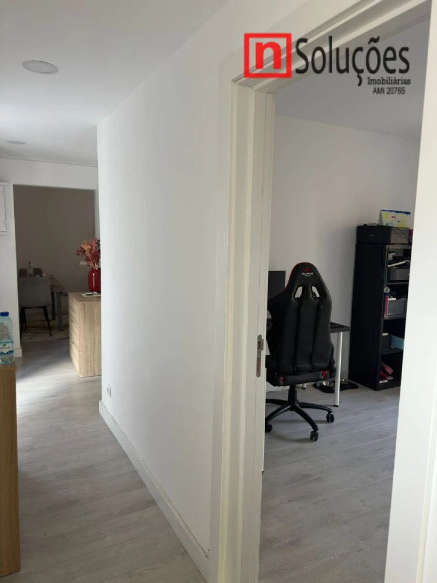 Apartamento T2 para Venda em Póvoa de Santa Iria e Forte da Casa Foto 18