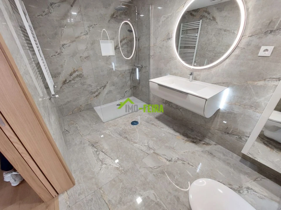 Moradia T3 para Venda em Macieira de Sarnes Foto 5