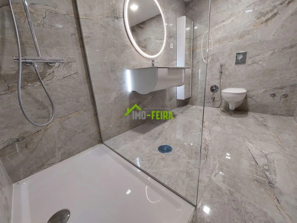 Moradia T3 para Venda em Macieira de Sarnes Foto 20