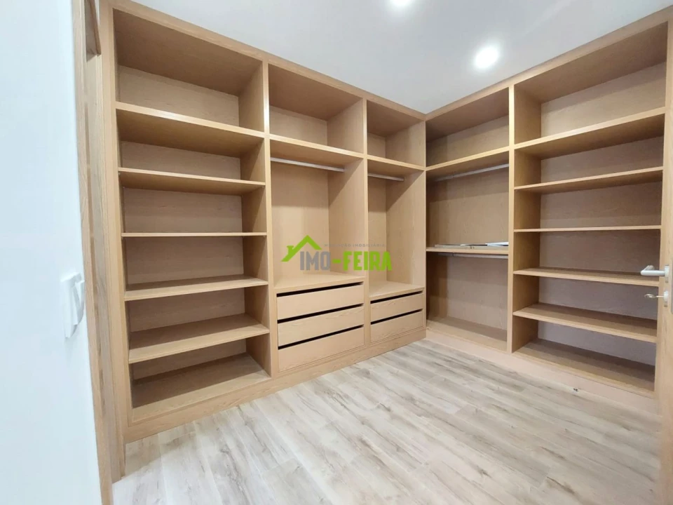 Moradia T3 para Venda em Macieira de Sarnes Foto 7