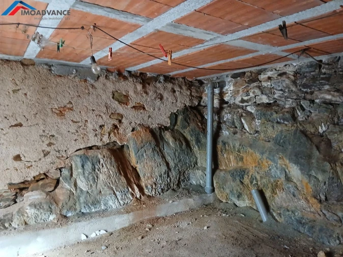 Moradia T3 para Venda em Lorvão Foto 24