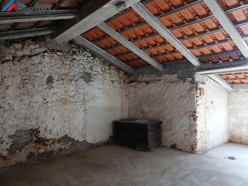 Moradia T3 para Venda em Lorvão Foto 9