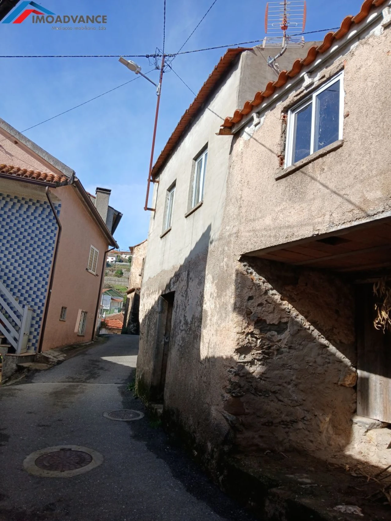 Moradia T3 para Venda em Lorvão Foto 3