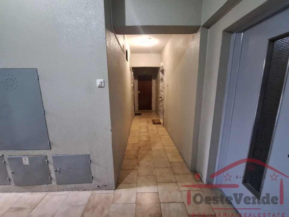 Apartamento T1 para Venda em Massamá e Monte Abraão Foto 20