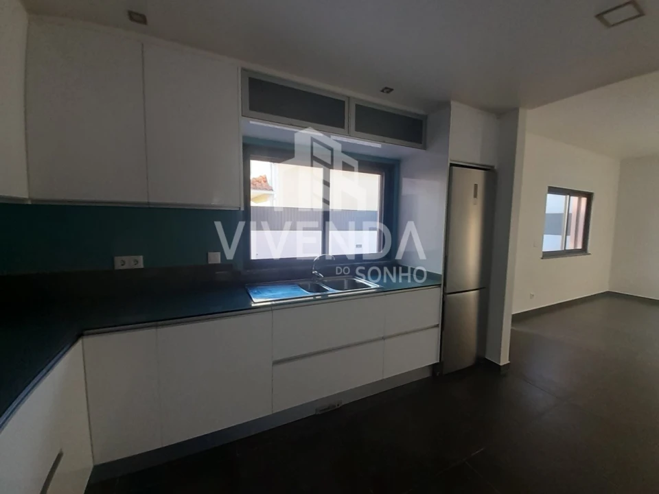 Moradia T5 para Venda em Fernao Ferro Foto 9