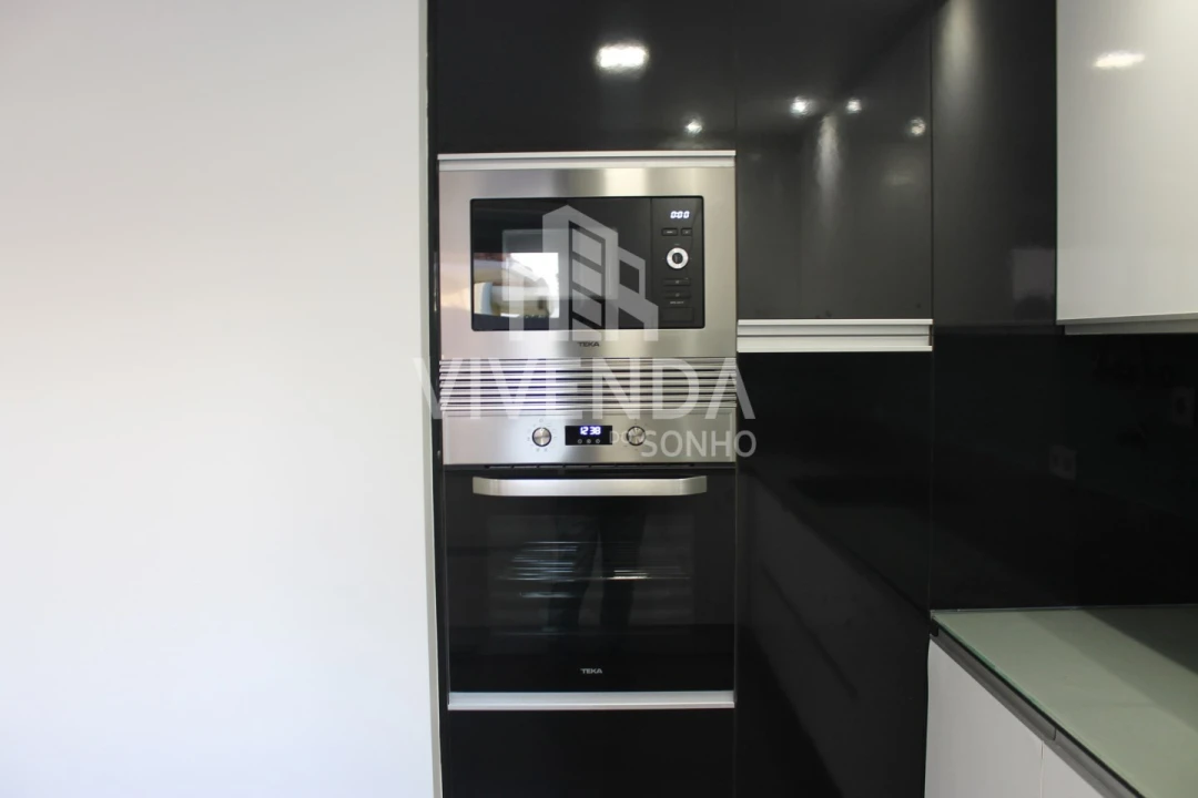 Moradia T5 para Venda em Fernao Ferro Foto 15