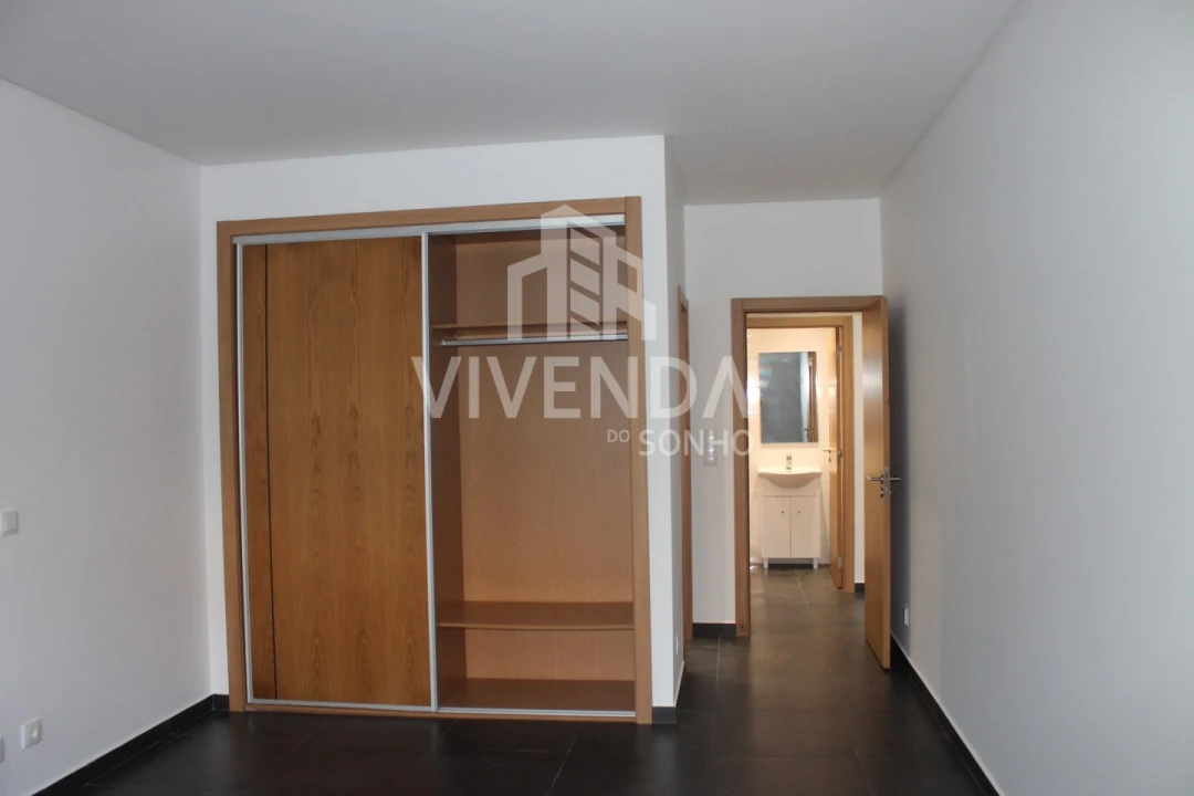 Moradia T5 para Venda em Fernao Ferro Foto 17