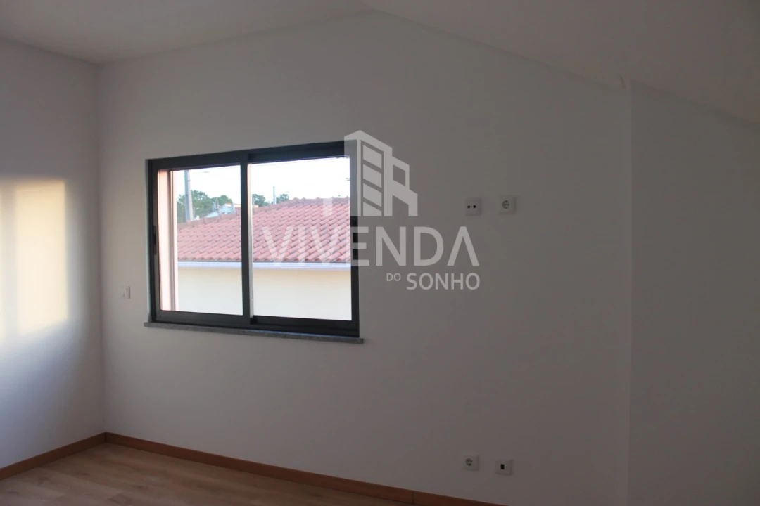 Moradia T5 para Venda em Fernao Ferro Foto 45