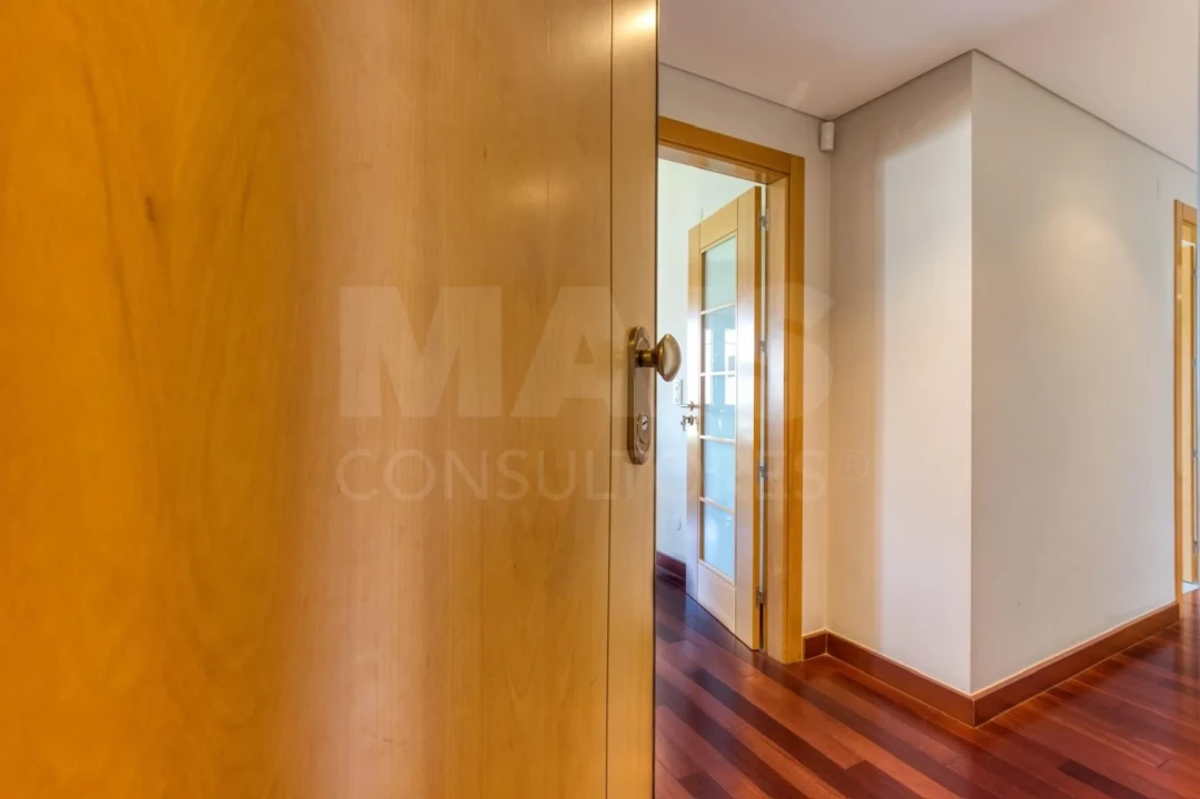 Apartamento T4 para Venda em Odivelas Foto 1