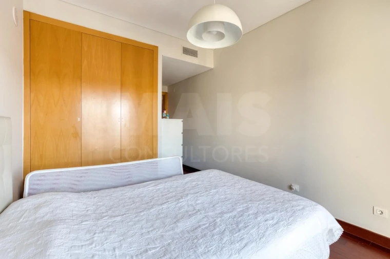 Apartamento T4 para Venda em Odivelas Foto 9