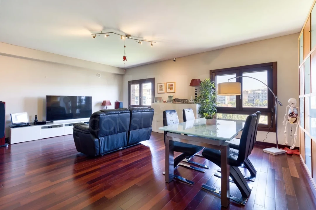 Apartamento T4 para Venda em Odivelas Foto 3