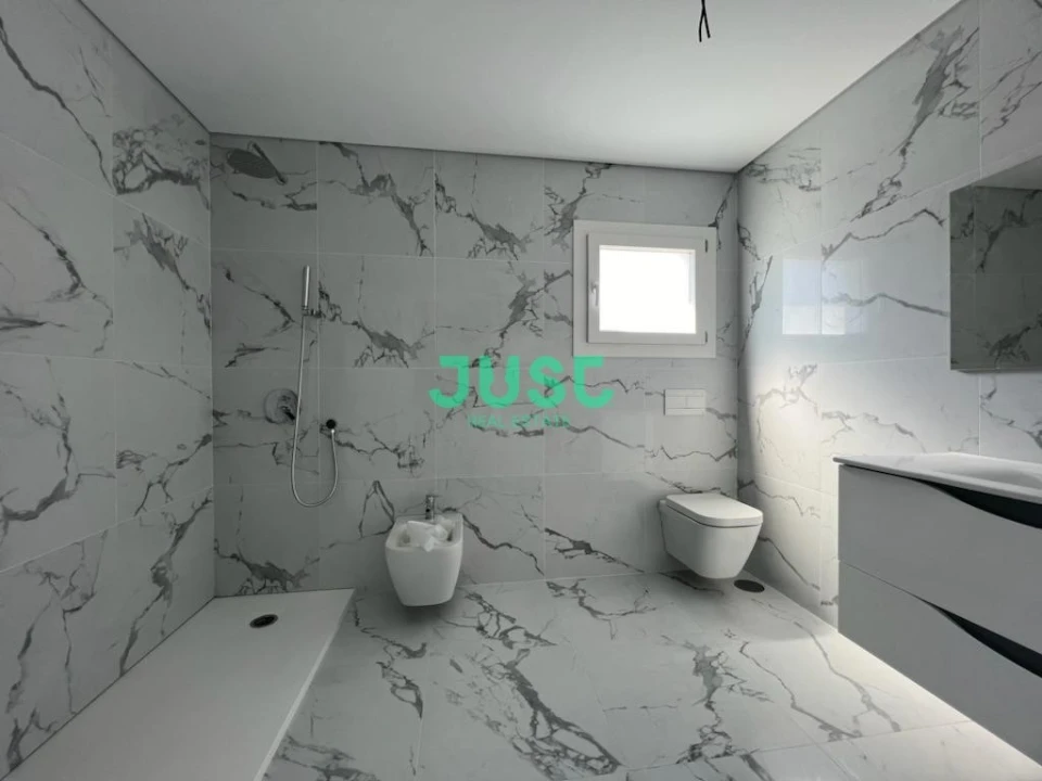 Moradia T3 para Venda em Seixal, Arrentela e Aldeia de Paio Pires Foto 16