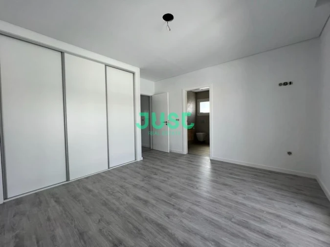 Moradia T3 para Venda em Seixal, Arrentela e Aldeia de Paio Pires Foto 18